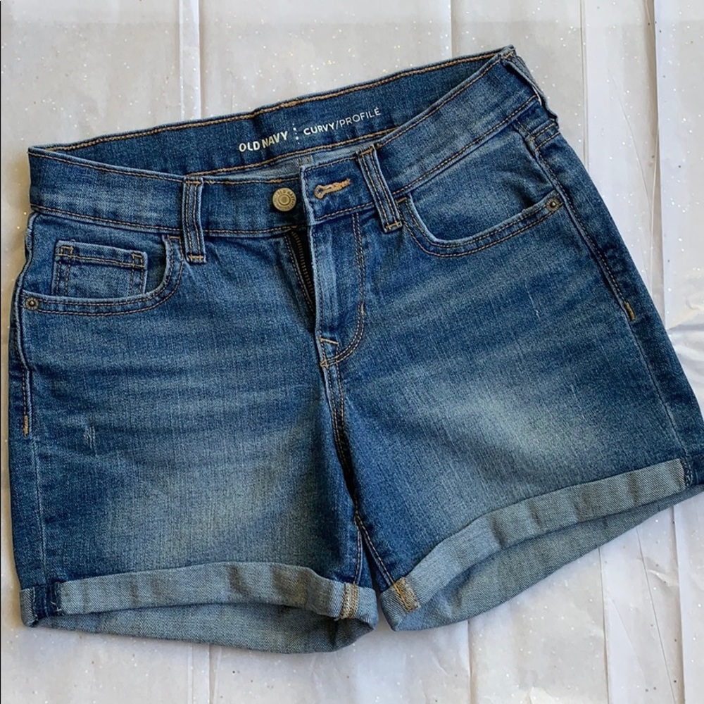 Denim short: 26